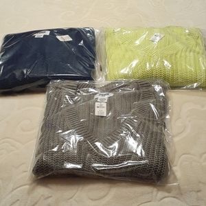 3 pink V.S v-neck sweater